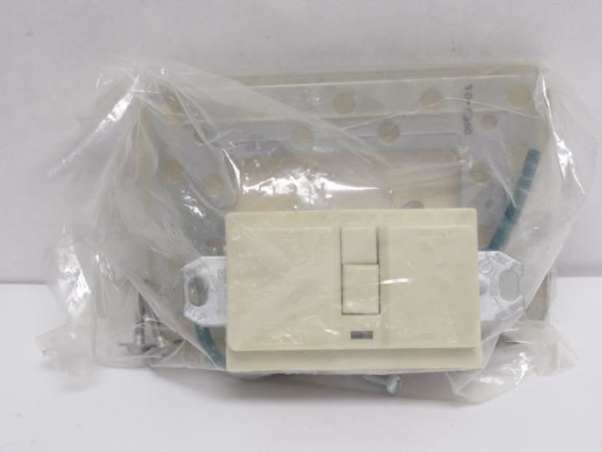 Woodhead 1301370241; Watertite GFCI Coverplate Module; 20A/125V