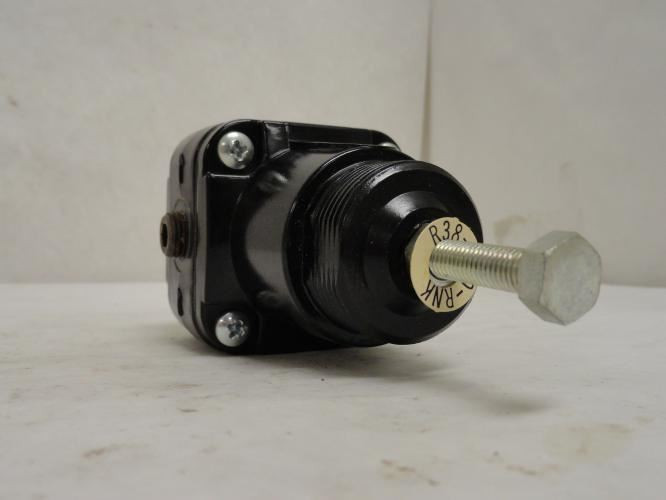 Norgren R38-200-RNKA; Pneumatic Regulator; 1/4NPT; 290PSI Max