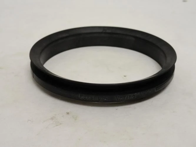CR 400901; V-Ring 3.47"-3.66" Shaft Range x 4.21" OD