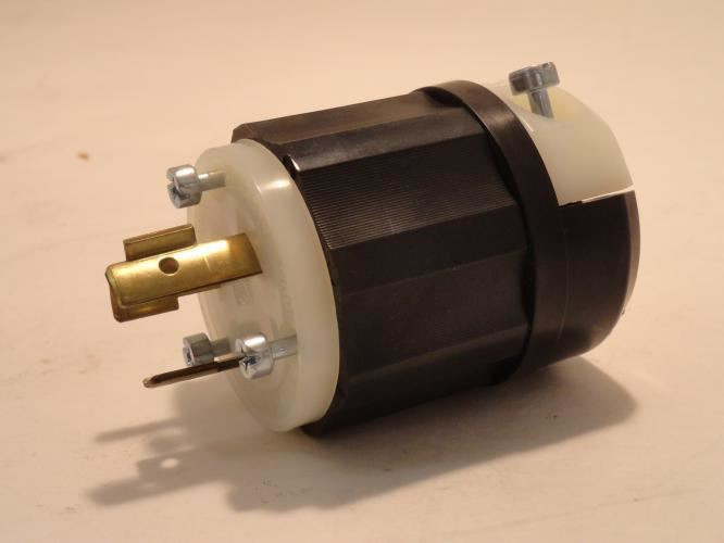 Leviton 2331; Locking Plug; 2P; 3W; 20A; 277V; NEMA: L7-20P