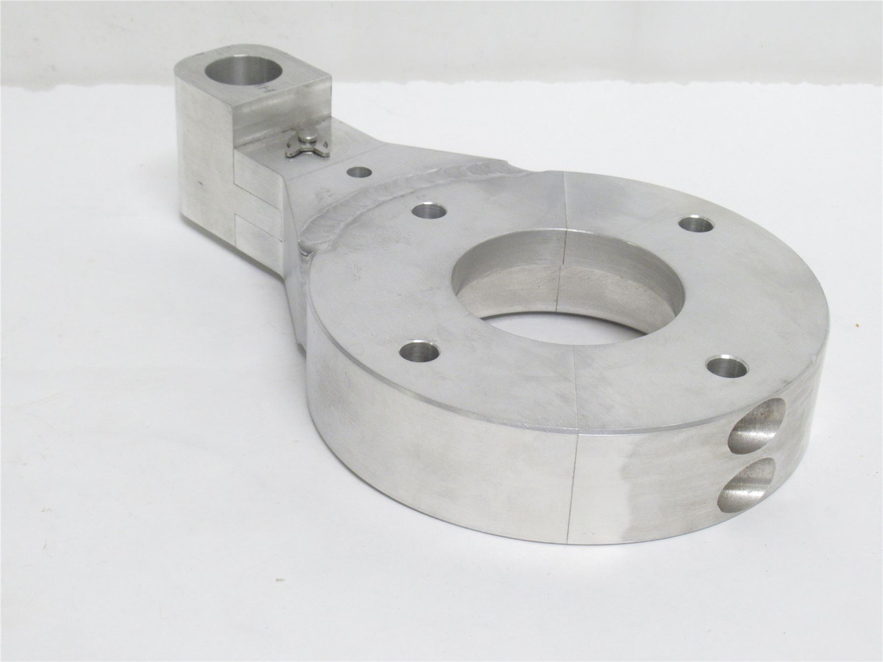 MFG- 4145; Aluminum Split Shear Pin Assembly; 66mmID