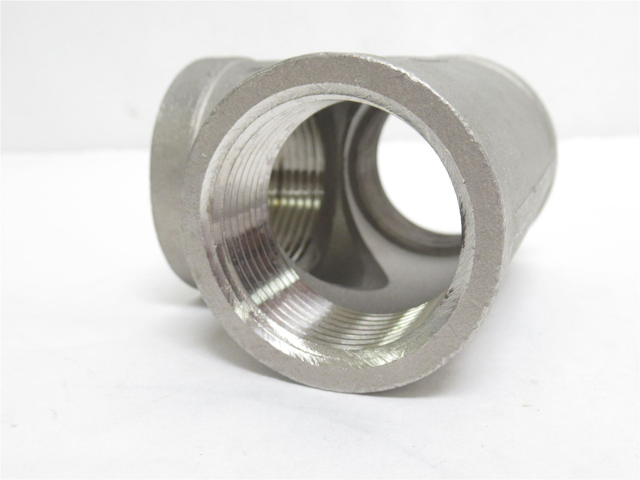 Industry-Std 1LUA3; Pipe Tee Fitting SS-304; 1-1/4NPT; 150PSI