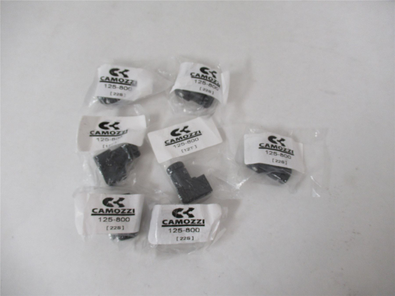 Camozzi P000303-P53; Lot-7 Solenoid Valves on Manifold 24VDC