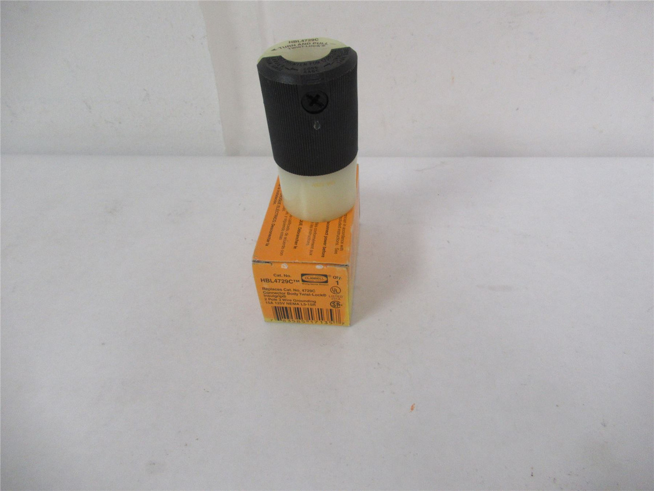 Hubbell HBL4729C; Connector Body 2P 15A 125V  NEMA L5-15R