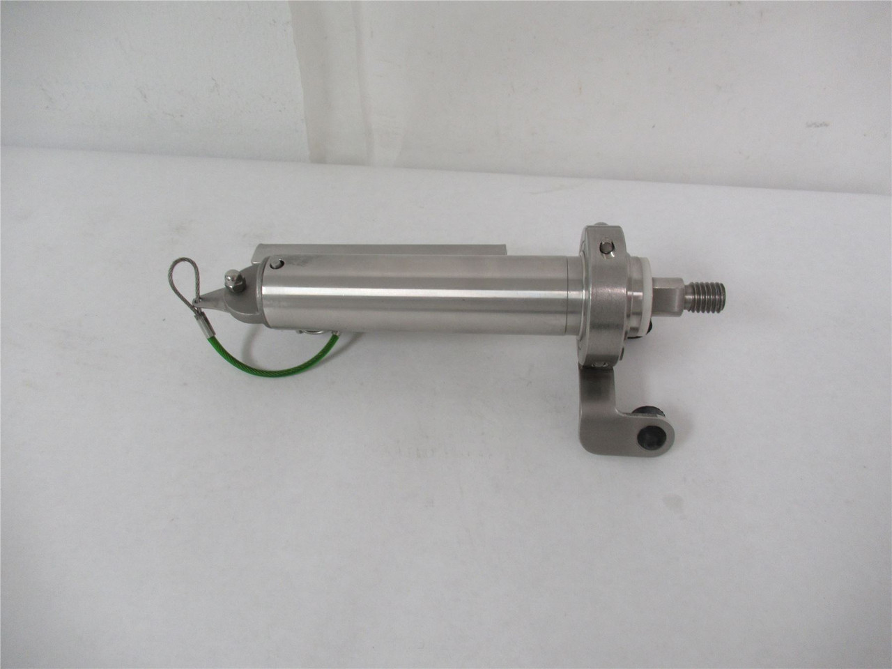 Cryovac ZPL08A604; TUBE;ASSY;PIVOT;LH;3IN/WD X 8 3