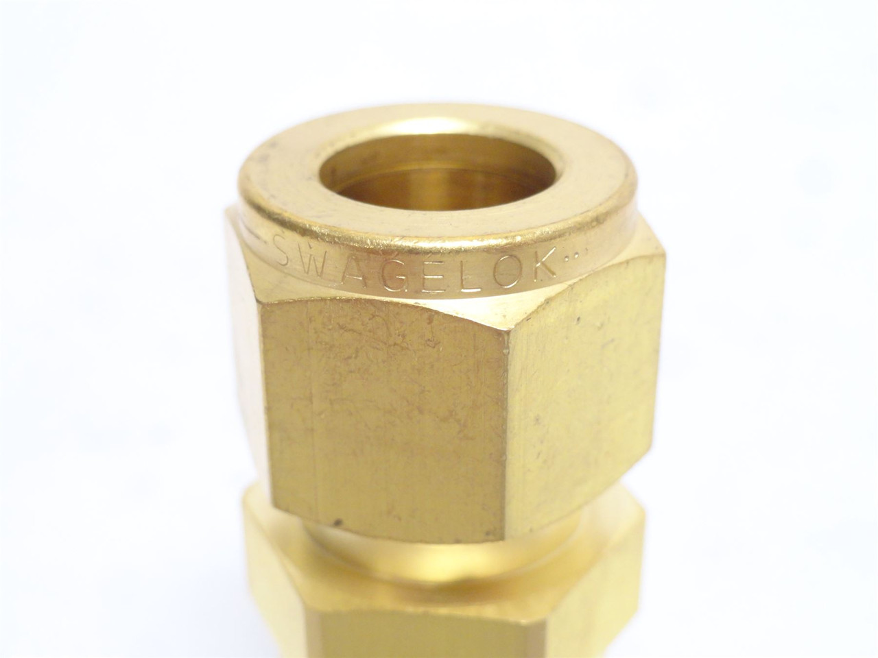 Swagelok B-810-1-8; Brass Tube Fitting; 1/2" Tube x 1/2NPT
