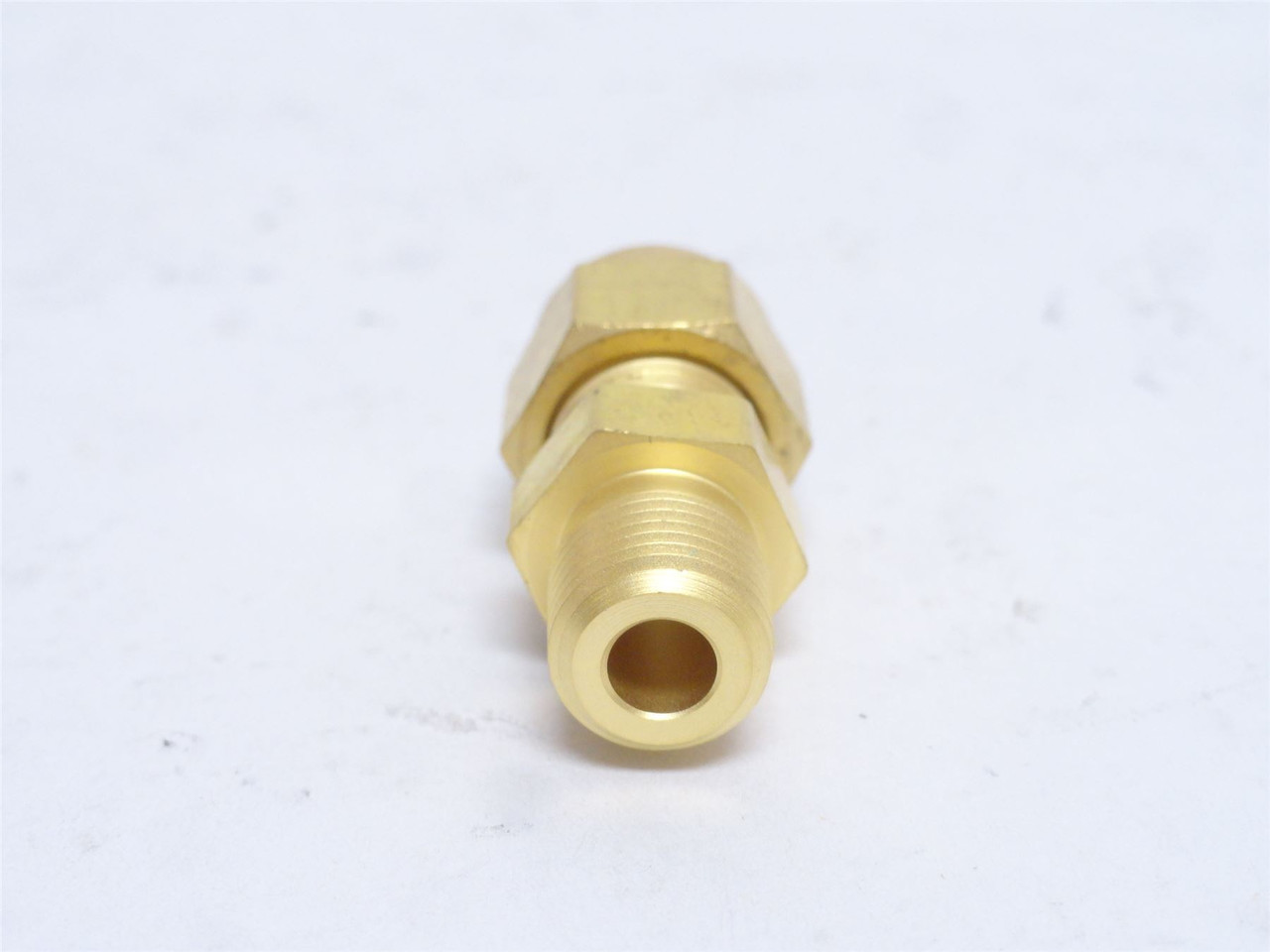 Swagelok B-400-1-2; Tube Fitting; 1/8NPT x 1/4" Tube