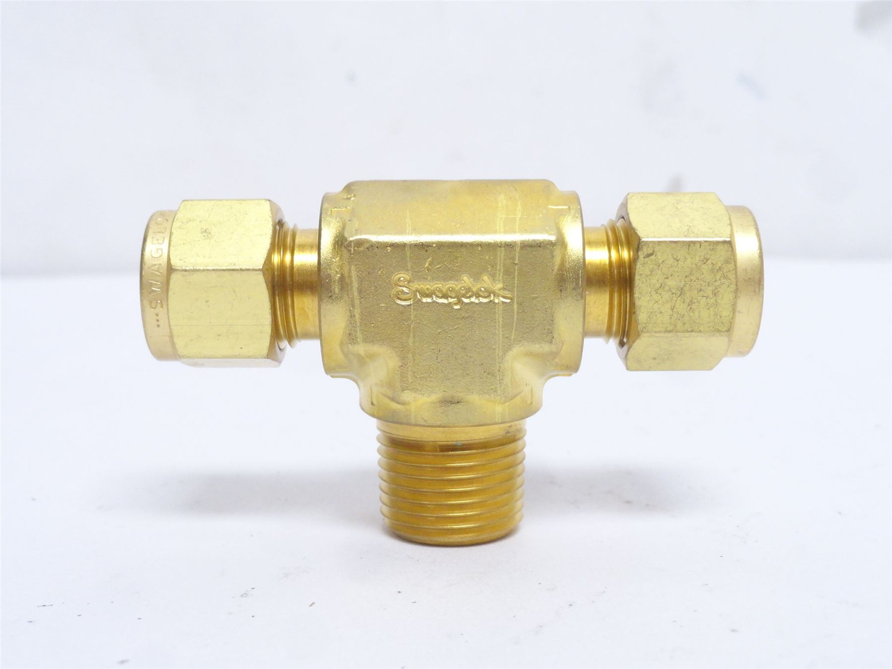 Swagelok B-600-3-6TTM; Compression Tee; 3/8" Tube x 3/8NPT