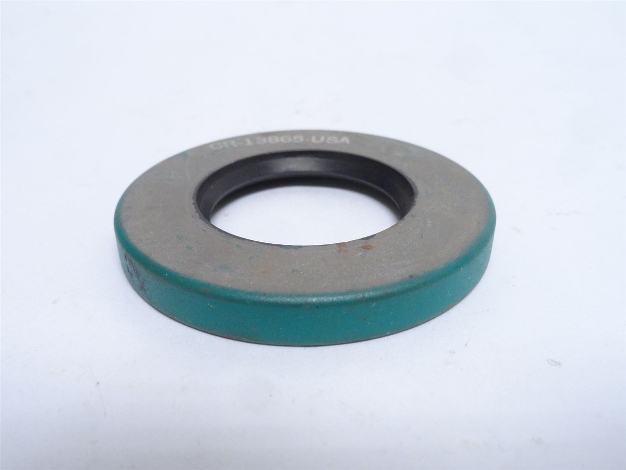 CR 13865; Single Lip Oil Seal 1-3/8"ID x 2-1/2"OD x 5/16" Wide