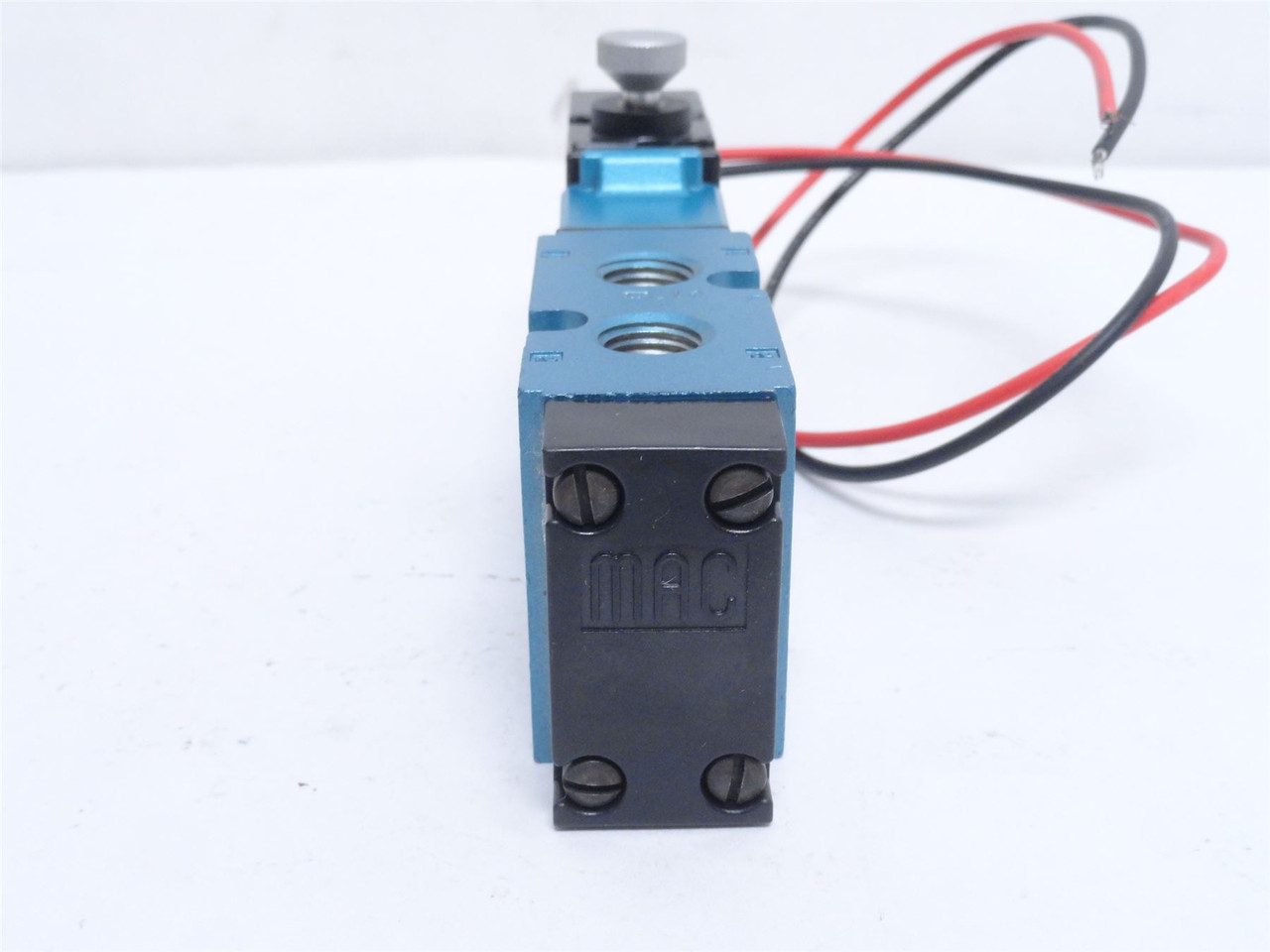 MAC 811C-PM-613CA-152; Solenoid Air Valve; 20-150PSI; 24VDC