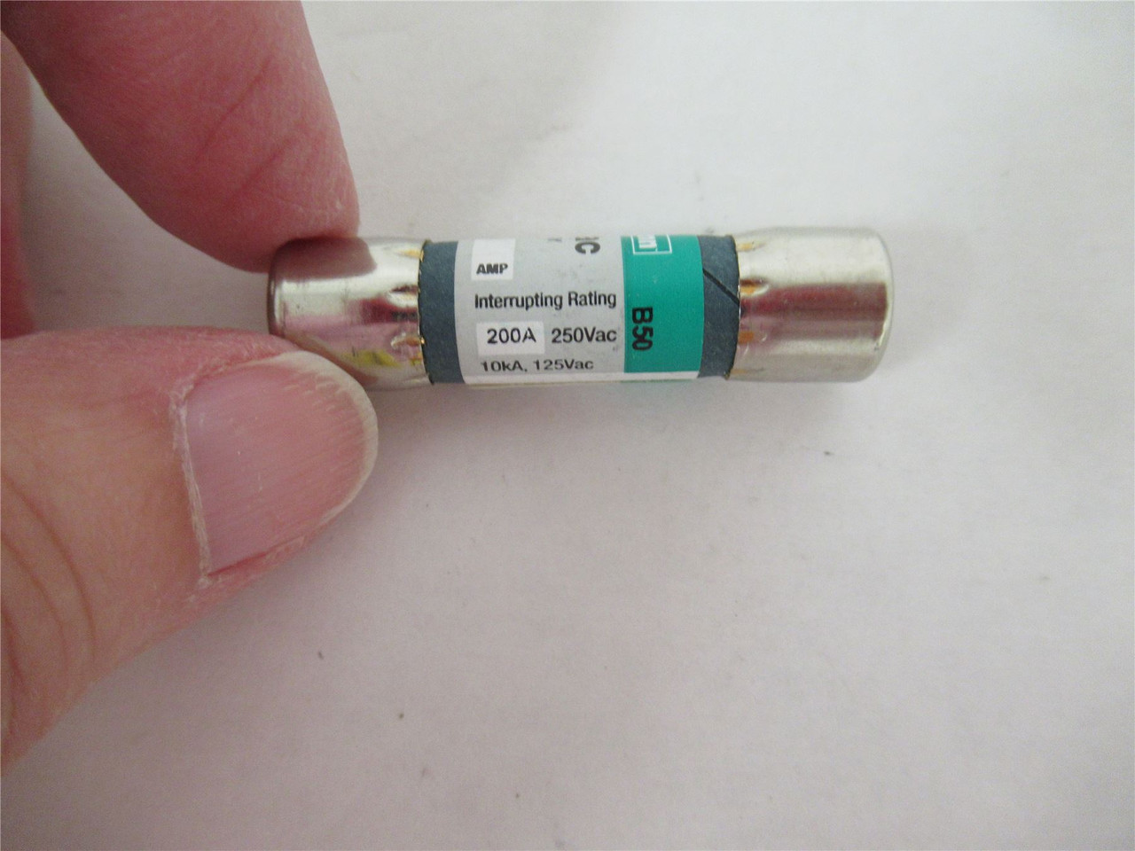 Bussmann FNM-4; Lot-3 Fuse 4A; 250 V AC; 13/32 in x 1-1/2 in