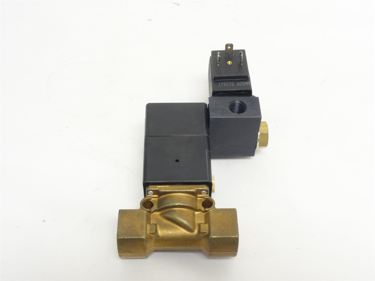 Burkert 98125968; Solenoid Air Valve; 1/2 x 1/8NPT; 120VAC