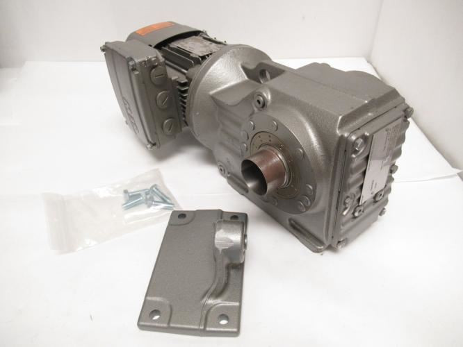 SEW KT47/TDRS71S4BE05HR; AC Gearmotor; 230/460V; 46.03:1 Ratio