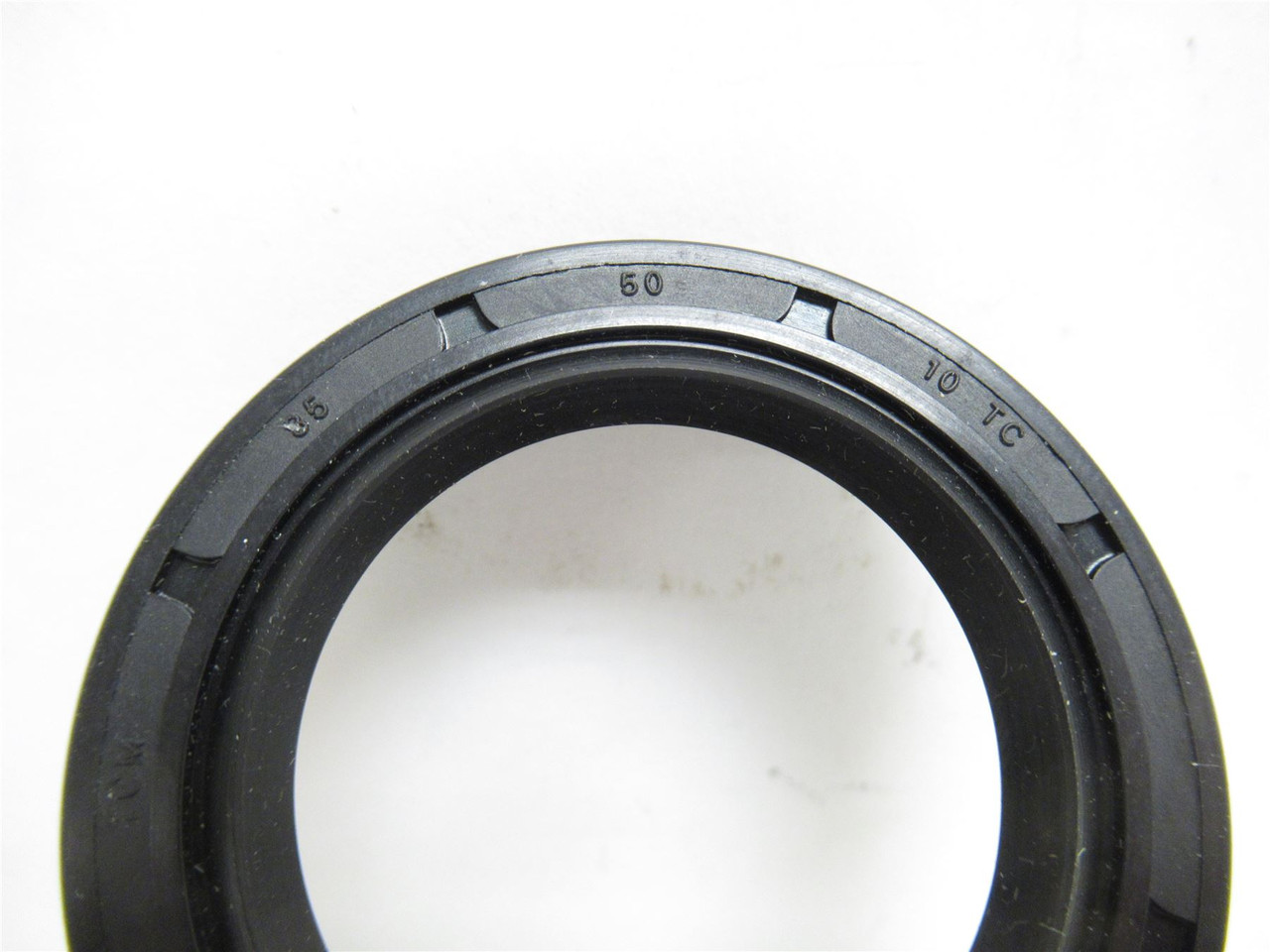 Dictomatik 35X50X10TC; Oil Seal; 35mmID x 50mmOD x 10mm Wide
