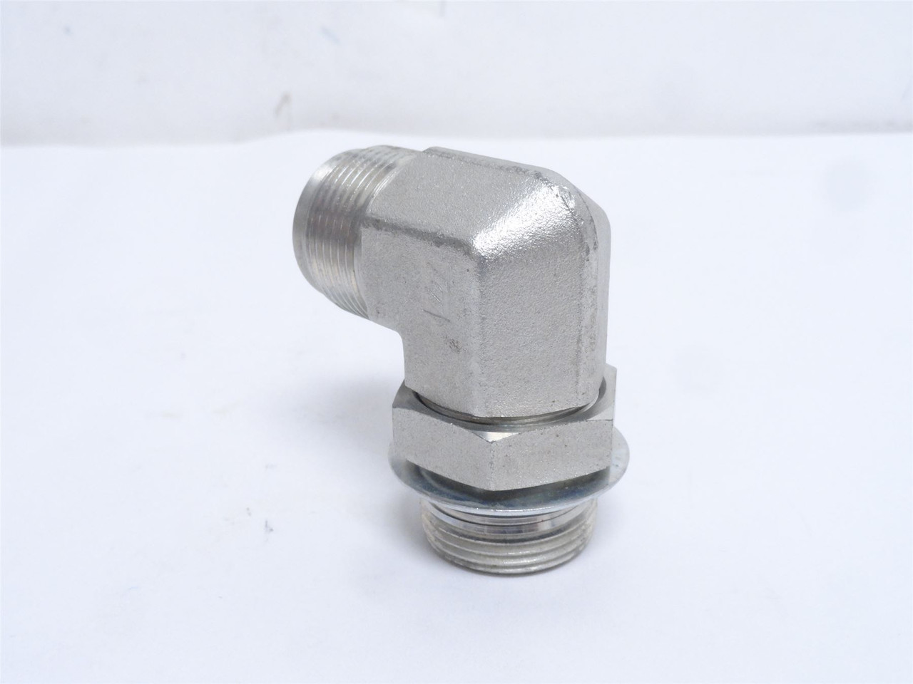 Brennan 6801-16-16-NWO-FG; Tube Elbow; 90Deg; 1 BOSS x 1 JIC