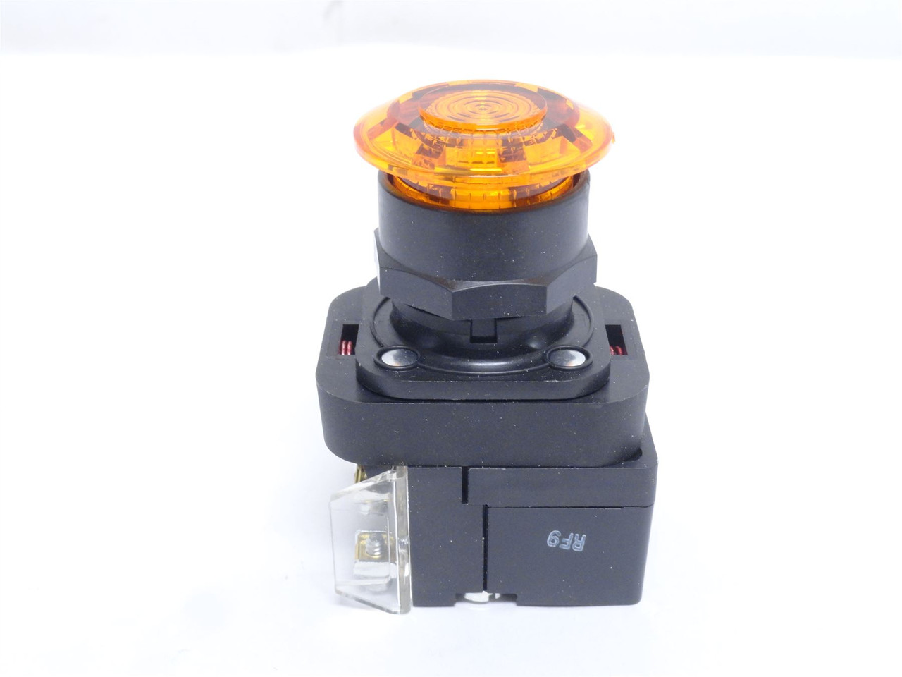 Allen-Bradley 800H-FRXMQH2AA7; Amber Illuminated Switch
