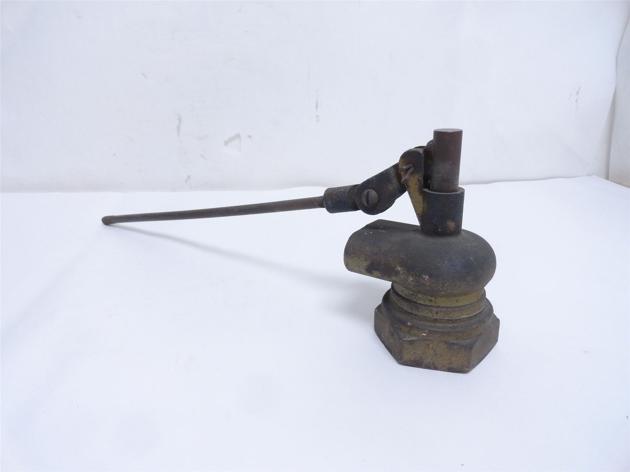 MFG- MDL-UNKN-249259; Bronze Float Valve; 2NPT