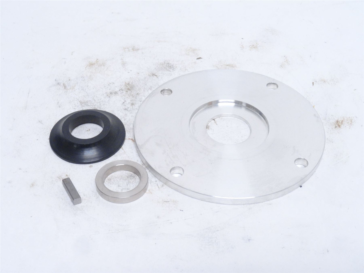 M&M Equipment 5400; Triple Option Picker Hub Assy 004808