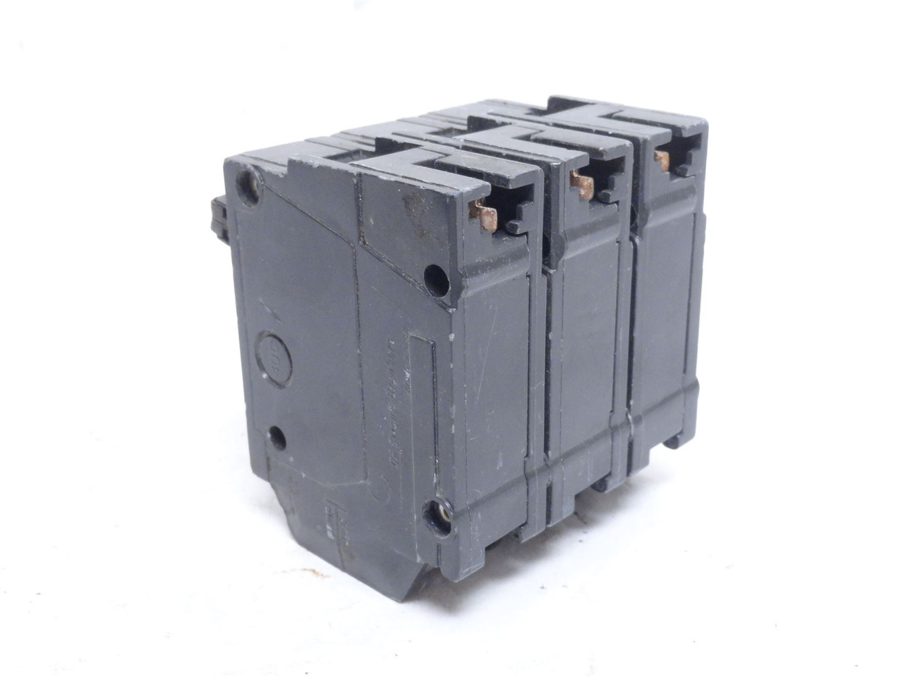 GE THQL31WY15; Circuit Breaker; 15A; 3P; 120/240VAC