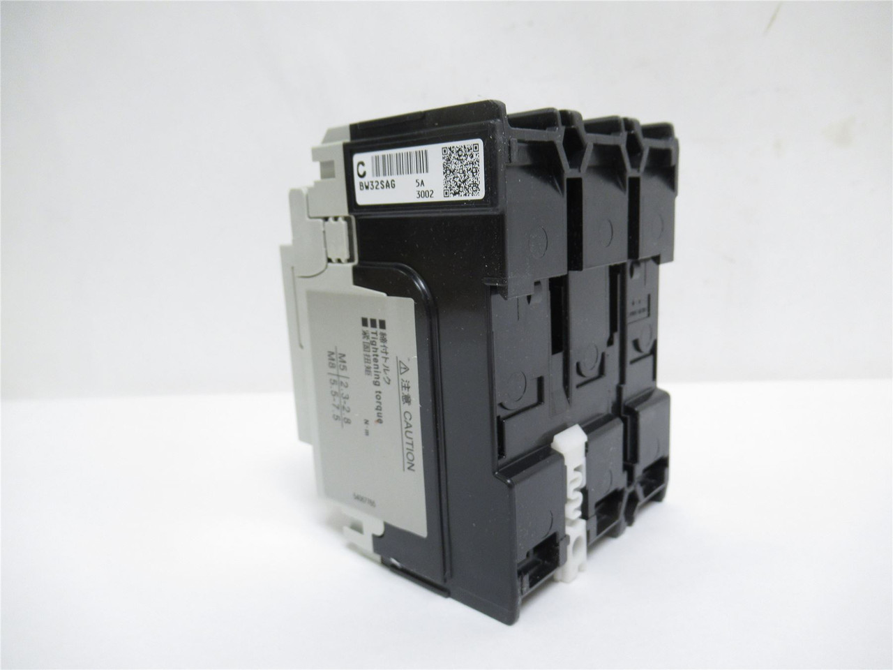 Fuji BW32SAG-3P005; Circuit Breaker 5A 3P; 600VAC W/Mount Kit