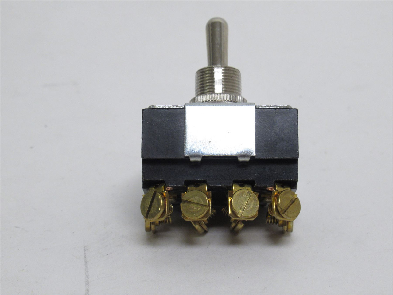 Selecta SS219S-BG; On/Off Toggle Switch; Bat Handle 15A; 125V