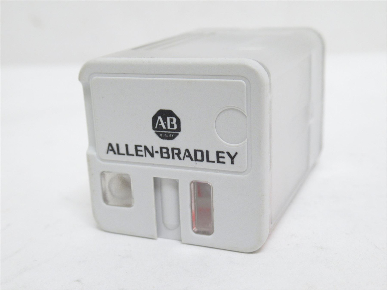 Allen-Bradley 700-HA33A2; Tube Base Relay 10A; 240VAC