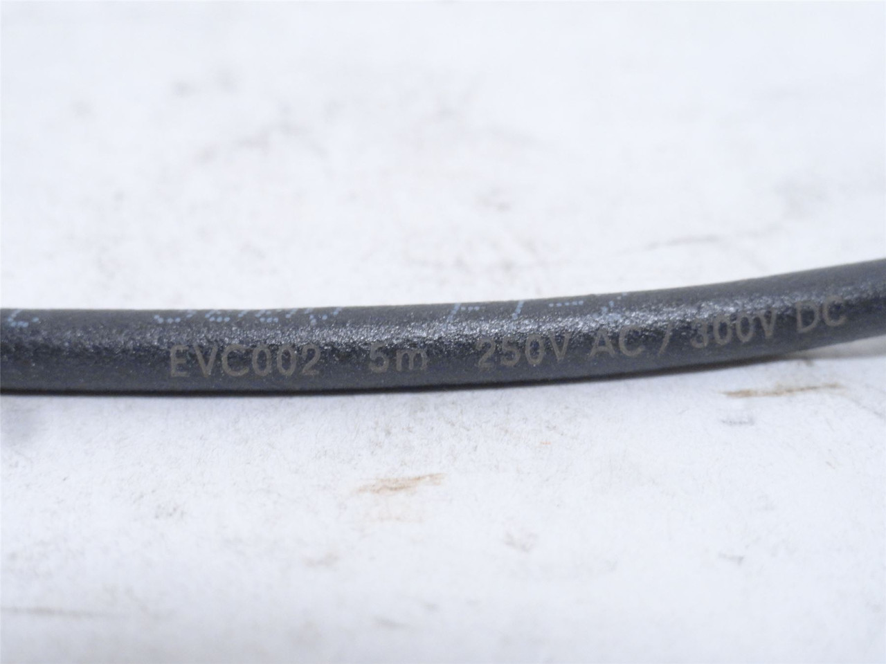 ifm EVC002; Straight Female Cordset; 5-Pin; 250VAC/300VDC