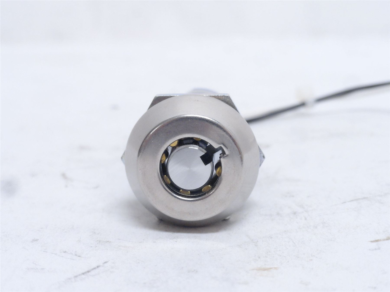 Takigen S-8-90-B-S205; Cabled Key Switch; 125VAC; 3A