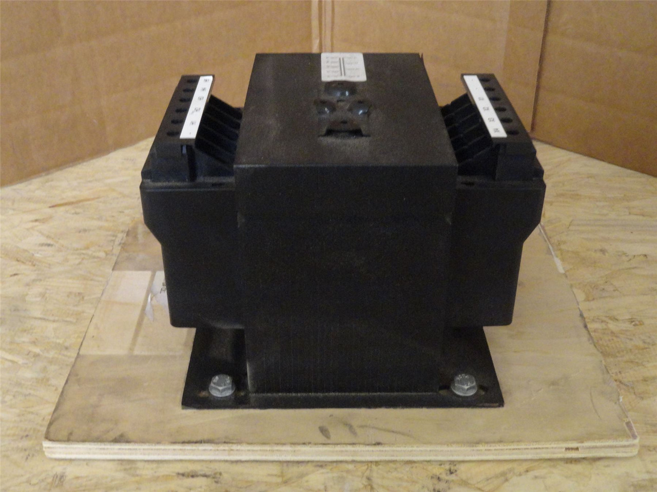 Acme CE1000N010; Control Transformer; 1000VA