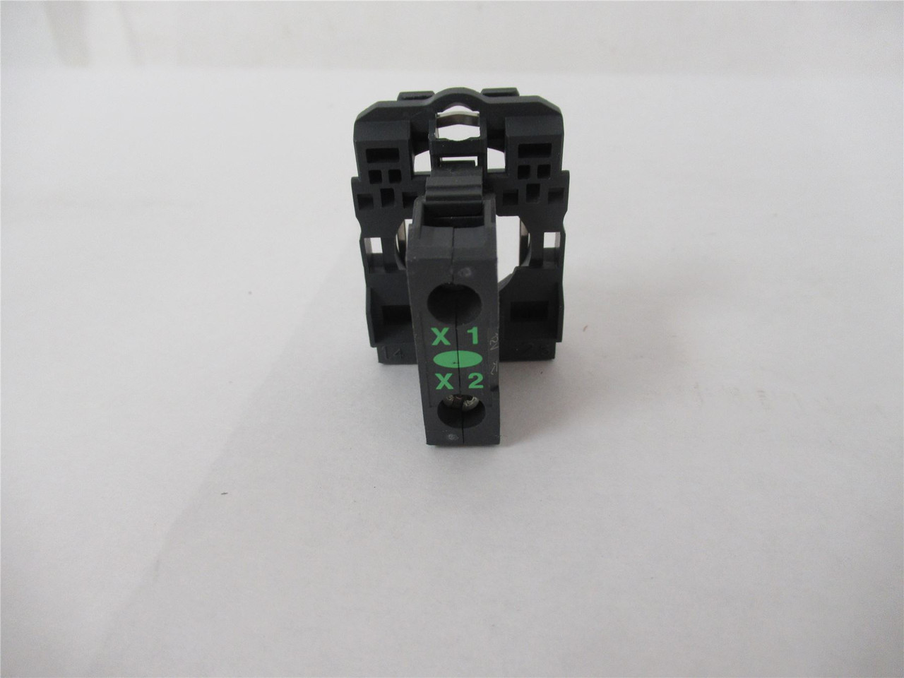 Schneider ZB5AVJ3; LED Green Light Module W/Base