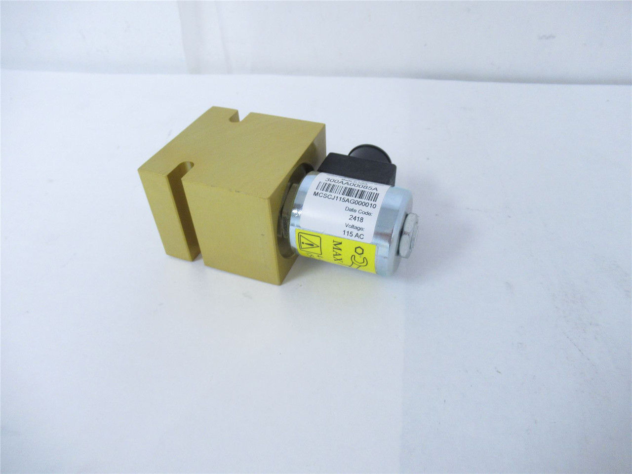 Danfoss SV3-10-C-8H-115AG; Vickers Solenoid 1/2" 2Way 115VAC
