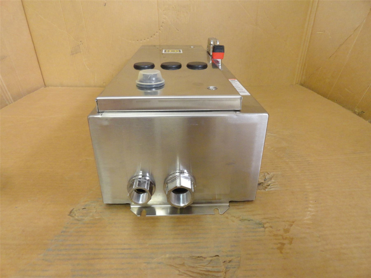 Square D 8538SCW14V02S; SS Enclosed NEMA Size 1 Starter