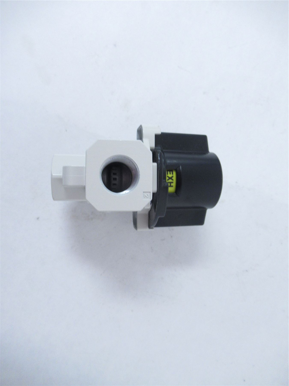 SMC VHS30-N03B-KRZ; Pneumatic Valve .375" 15-150psi
