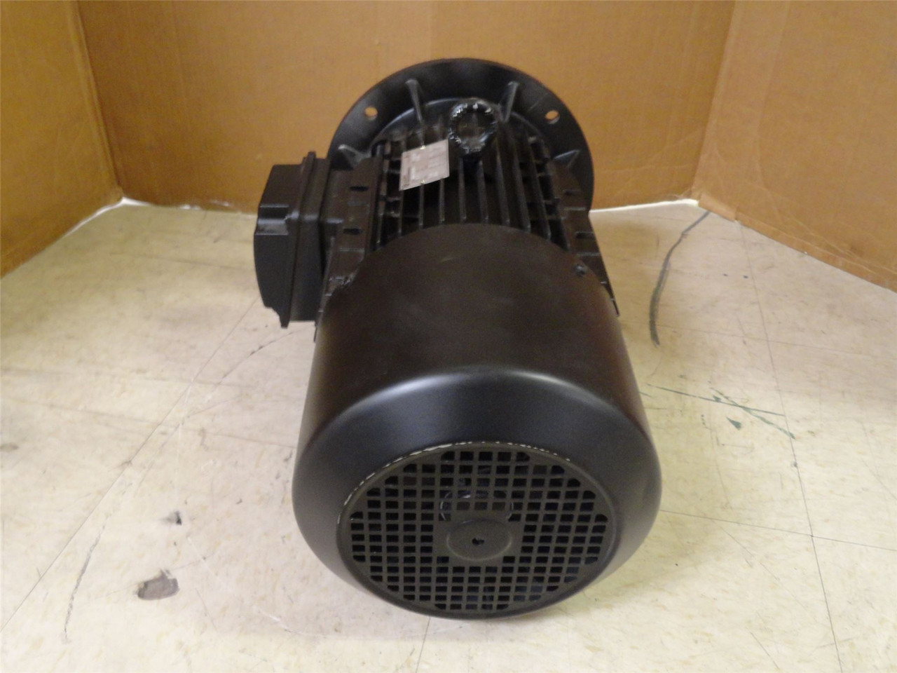 Lafert AM132MTA6; AC Motor; 7-1/2HP; 230/460V; 1170RPM; 3PH
