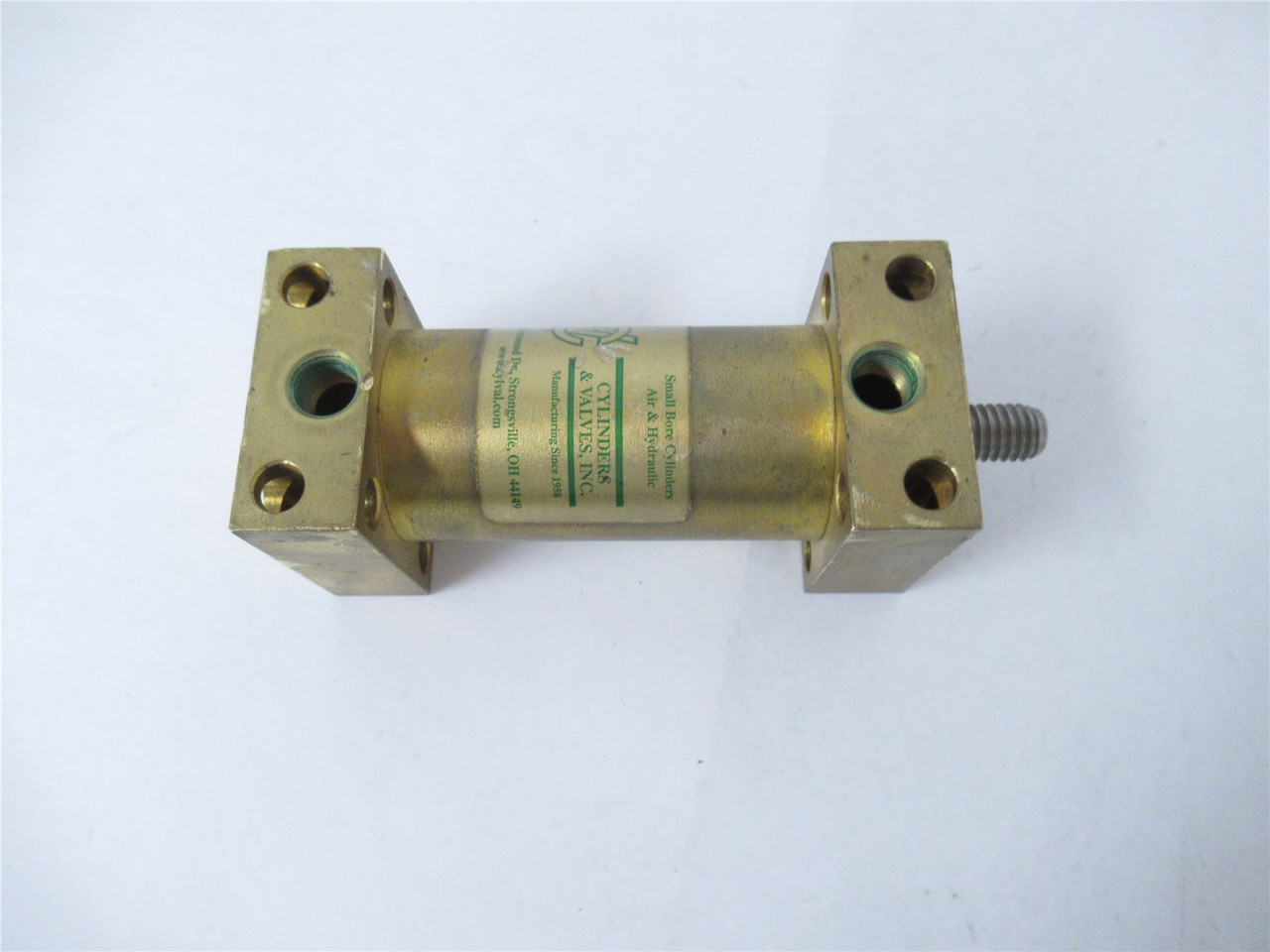 Cylinder and Valves UC11001; Pneumatic Cylinder 1 1/8" Bore