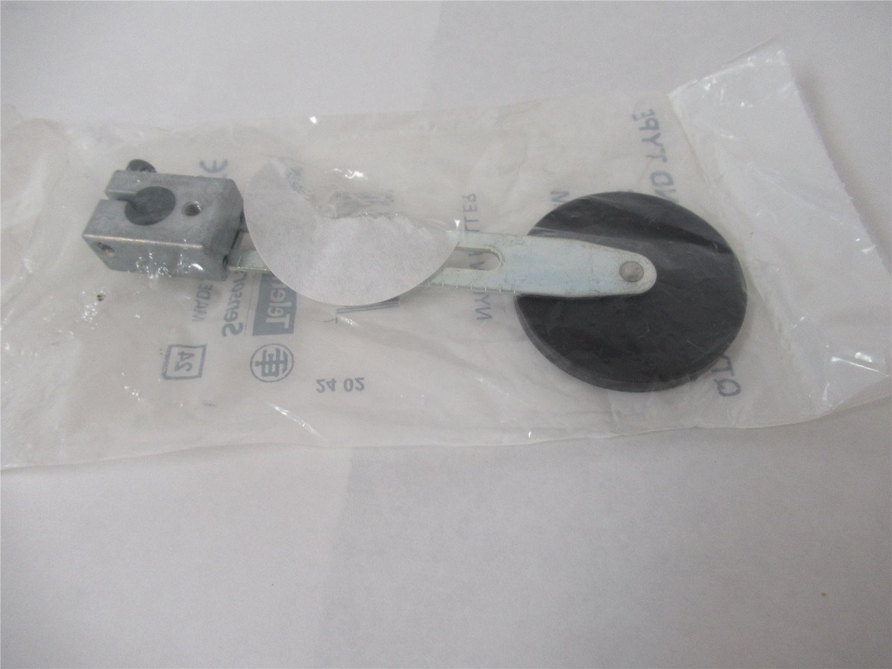 Telemecanique 9007HA26; Switch Lever Arm Nylon Roller