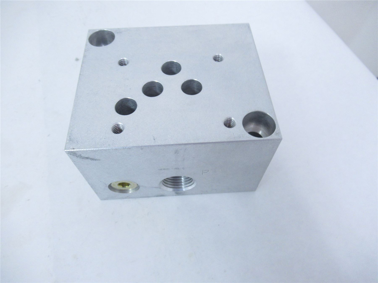 Daman FAU-1075; Hydraulic Cylinder CDC D05 Manifold Block