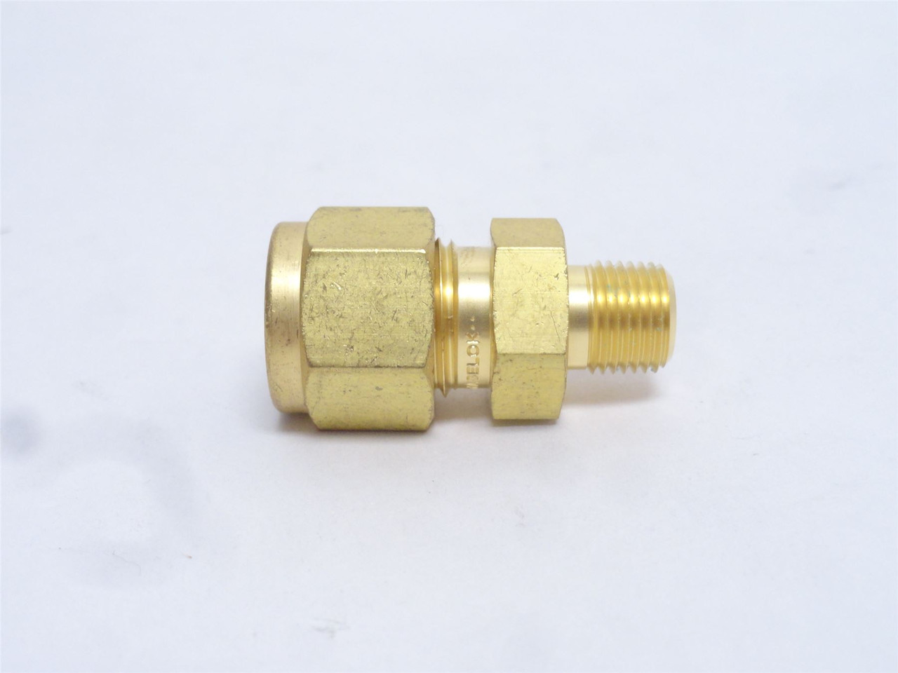 Swagelok B-600-12; Brass Tube Fitting 3/8" Tube x  3/8NPT