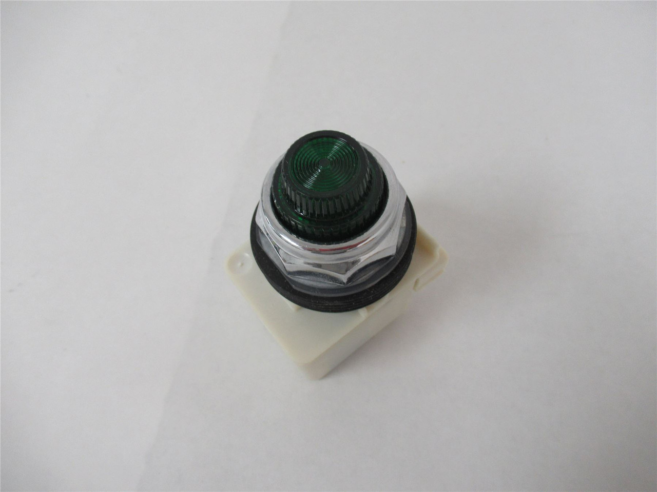 Schneider 9001KP1G31; Green Pilot Light 30mm 120VAC