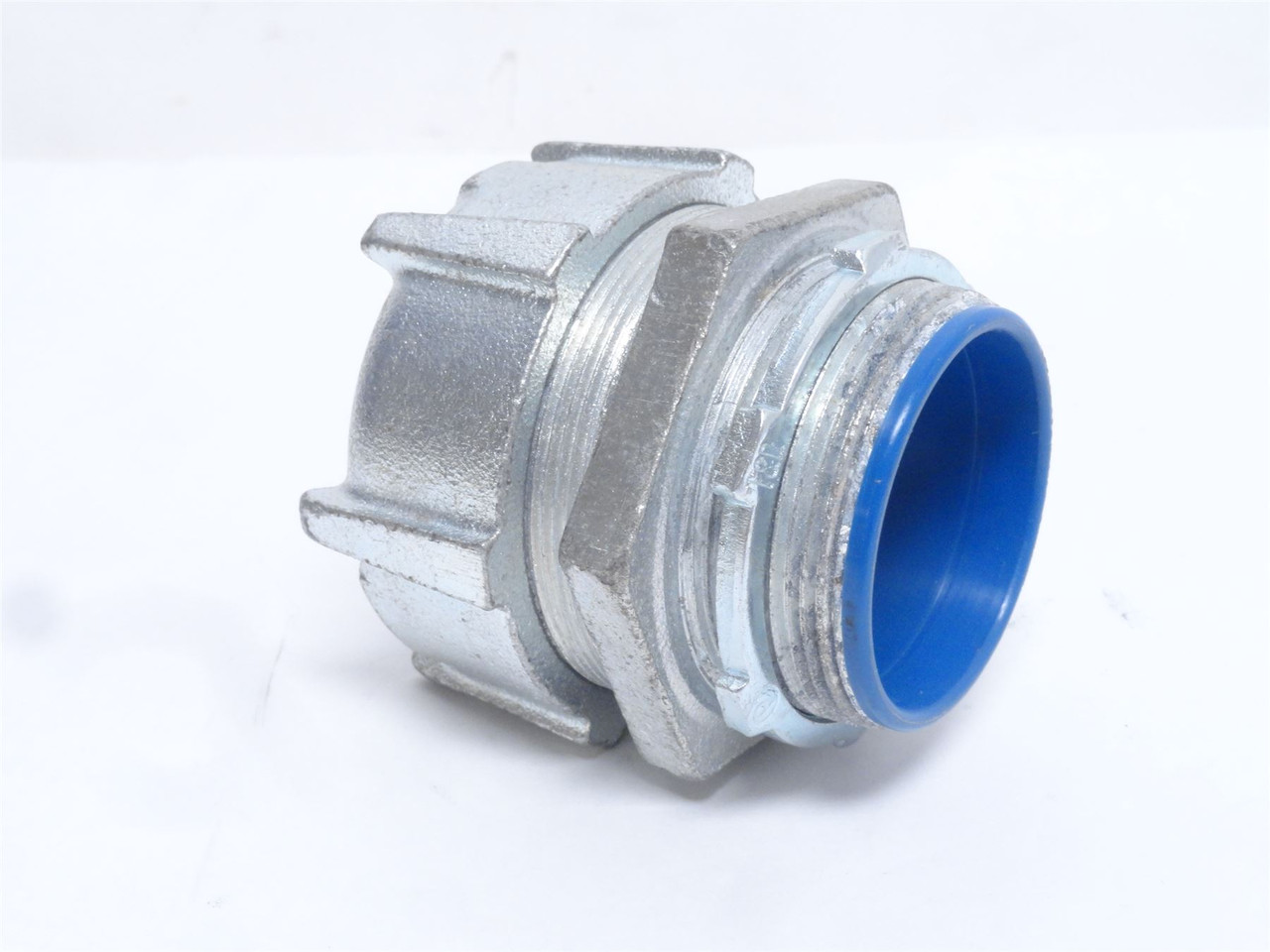 T and B STB200; Straight Liquidtight Connector; Size: 2"