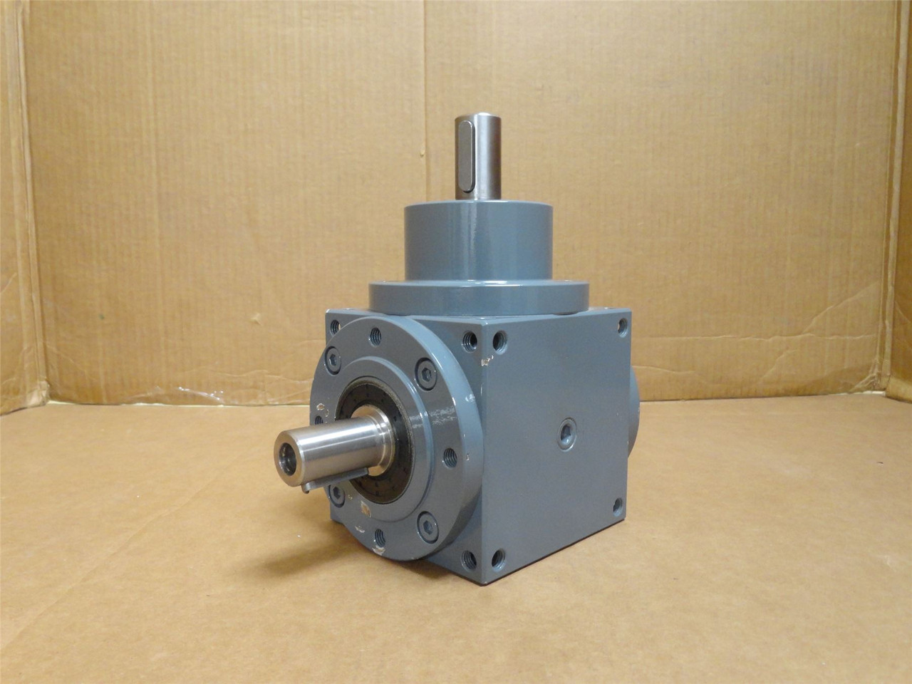 Bege V 120 1:1 BO; Gearbox; RA; 1:1 Ratio; Shaft: 25mmOD