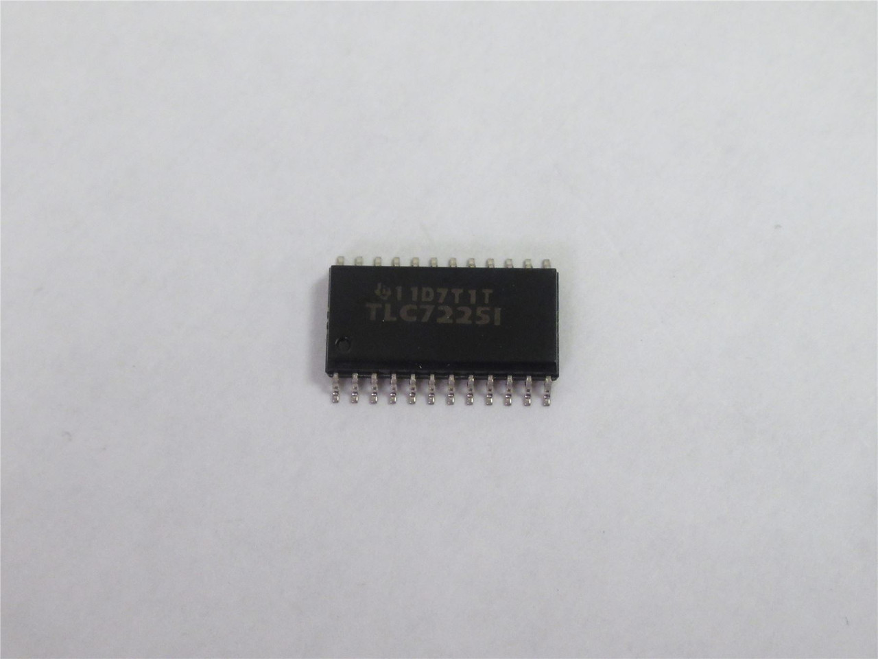 Texas Instruments TLC72251; Lot-23; IC Electronic Modules
