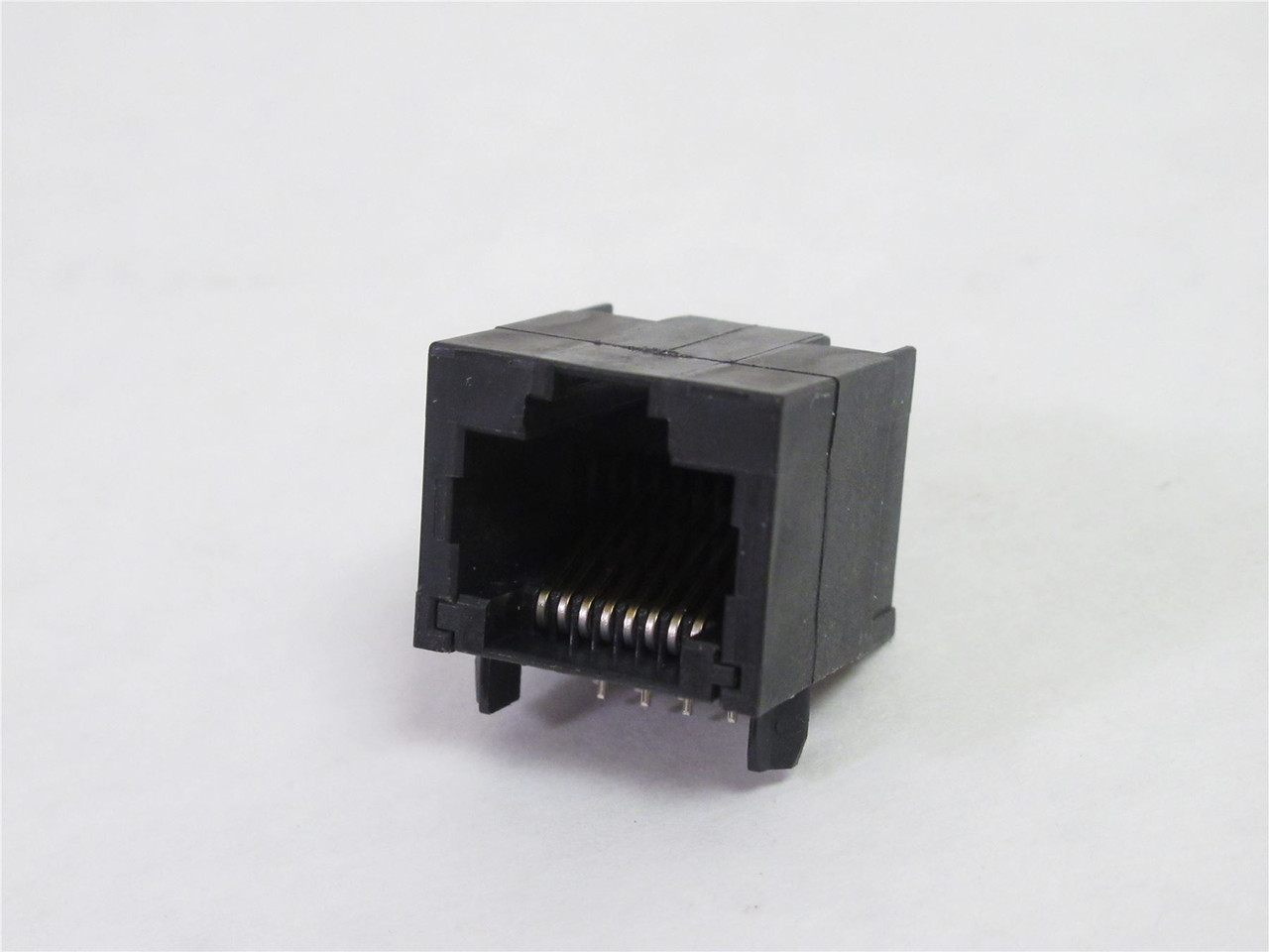 Amp 406525-1; Lot-150 Ethernet Connectors; 1 Port; 8 Position