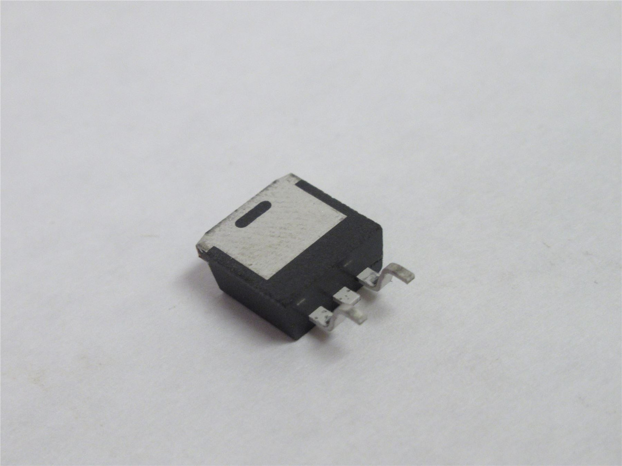 Vishay IRL620S; Lot-30 Mosfets N-Channel 200V; 5.2A