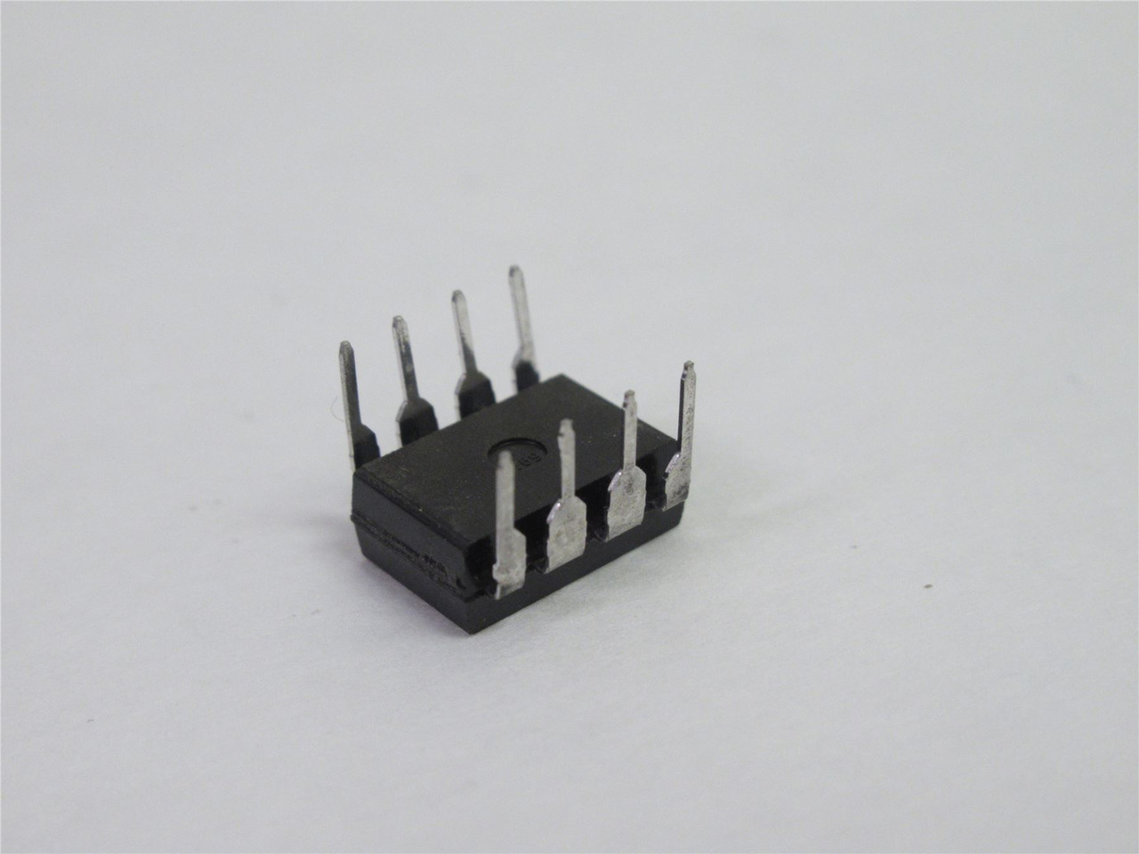 Broadcom Limited A3700; Lot-40 Interface Optocoupler IC