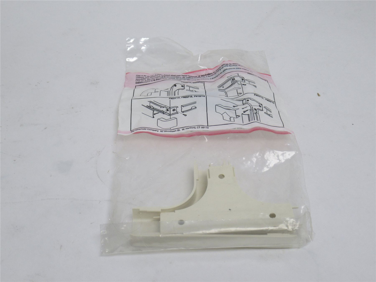 Wiremold 3YE25; Lot-2 Single Channel Non-Metallic Tee; Ivory
