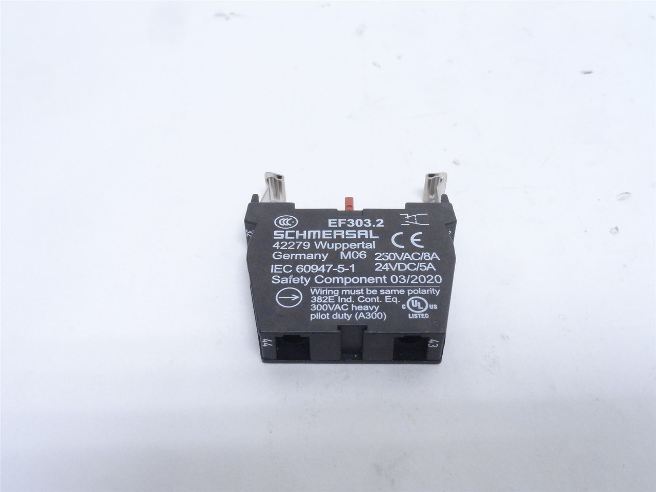 Schmersal EF303.2; Aux Contact Block; 250VAC/8A; 24VDC/5A