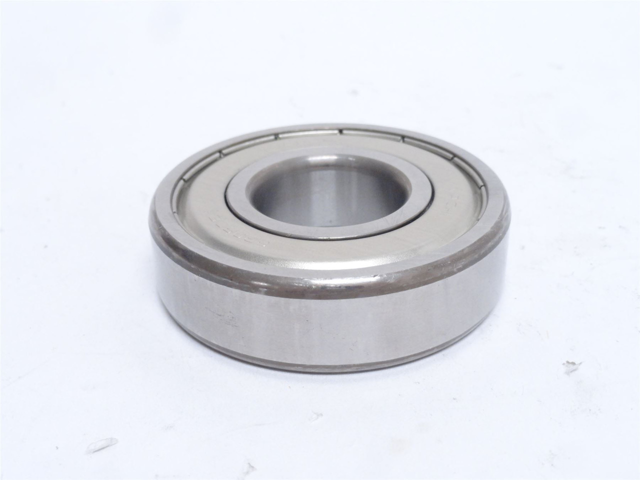 Nachi 6305-2ZJEM; Ball Bearing; 25mmID x 62mmOD x 17mm Wide