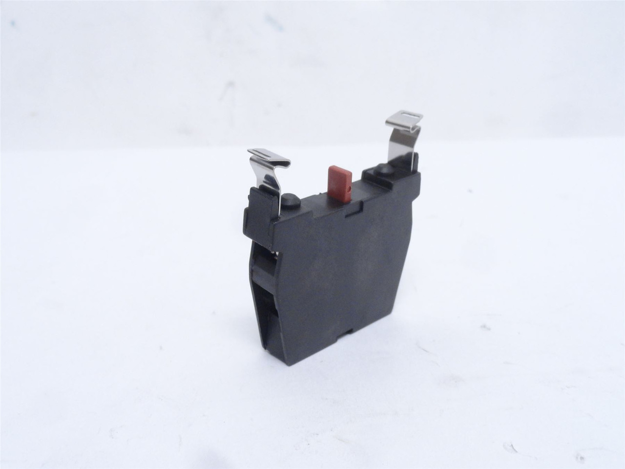 Schmersal EF303.2; Aux Contact Block; 250VAC/8A; 24VDC/5A