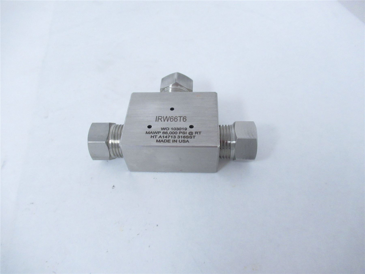 MFG 1RW66T6; High Pressure Tee 3/8" 66K PSI SS